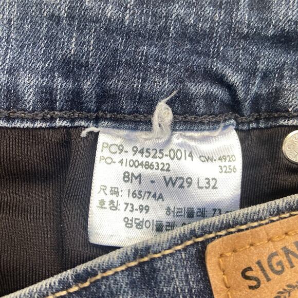 Signature Levi Strauss Women's Straight Jeans Size 8M Dark Wash - Picture 6 of 10